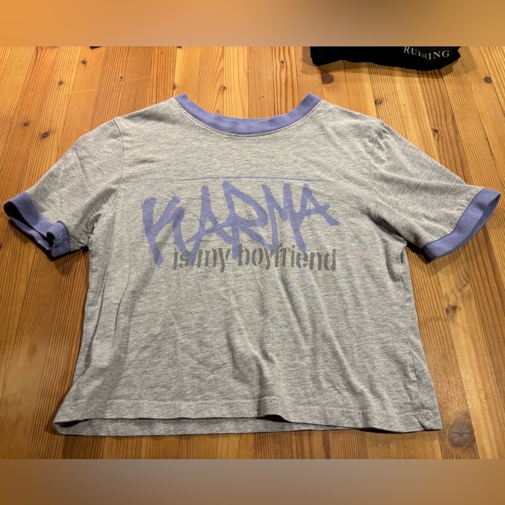 Karma Is My Boyfriend Crop